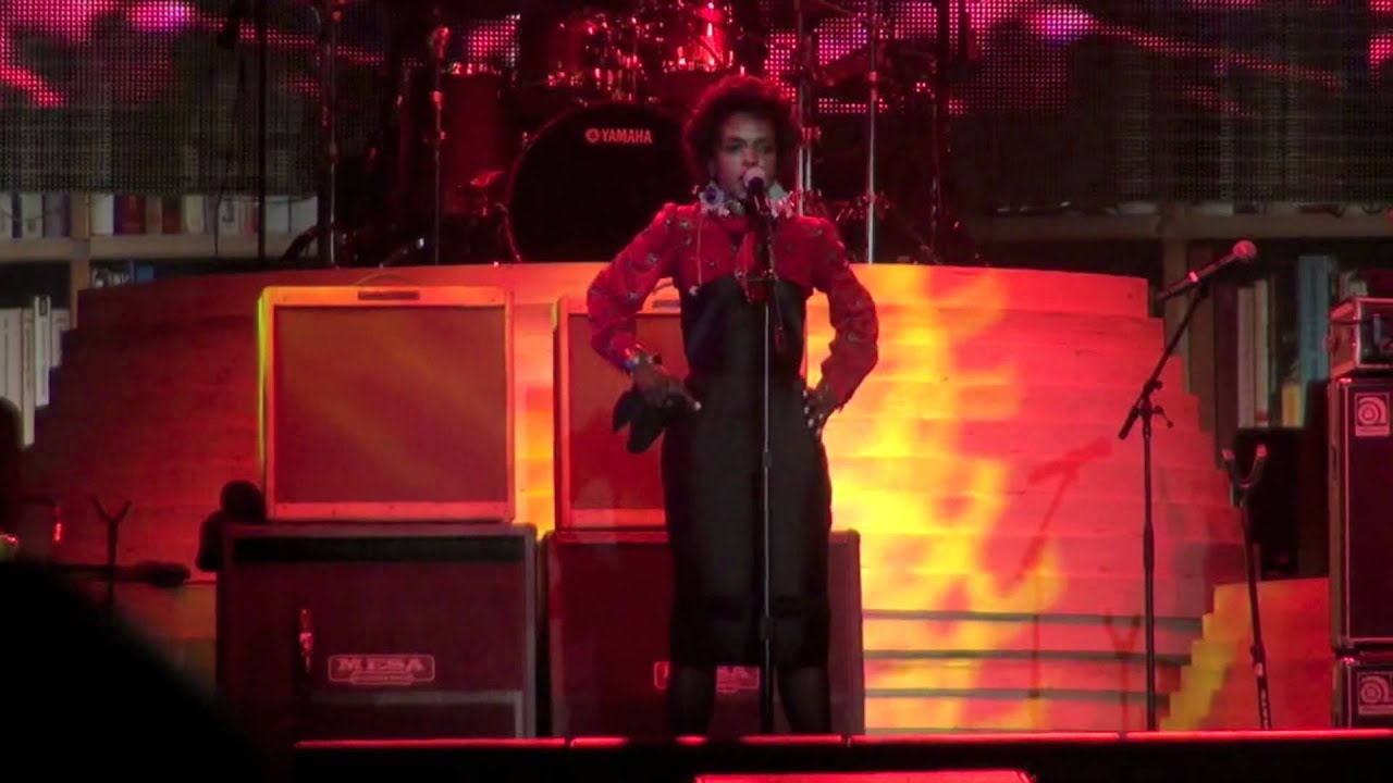 Lauryn Hill Live At The 2011 Rock The Bells Festival In NYC YouTube
