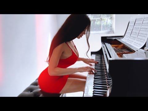 Lola - Waltz in B Minor by Chopin (Relaxing Piano Music)
