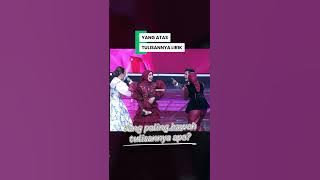 Yang diatas tulisannya lirik itu, yg dibawah tulisannya apa?  #dangdutacademy7 #shotrts #valenda7