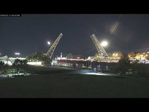 Port Lorain Night Shipping View live cam preview
