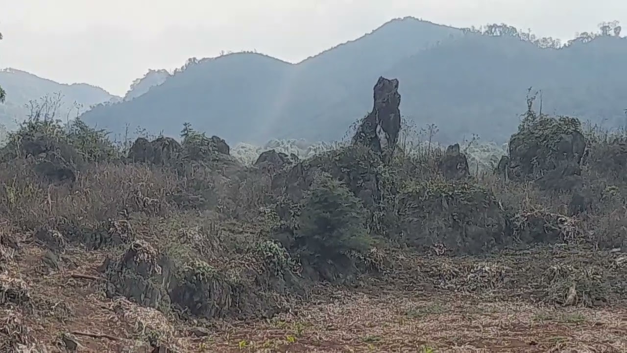 Looj mem muaj roob xauj tsis zoo