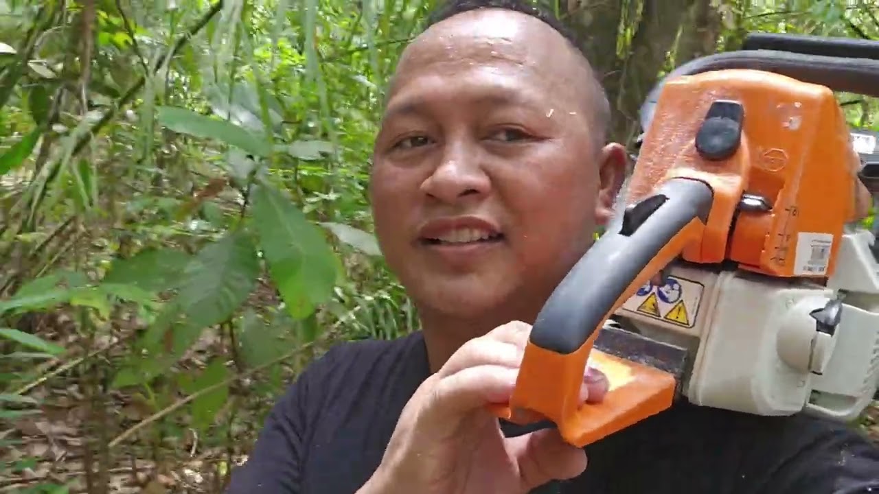 Cari Kayu Api, Tebang Pokok Rambutan // Beli Barang Sumbangan Rahmah 