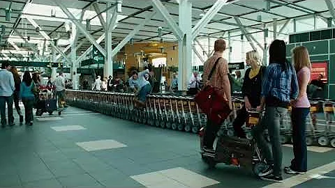 Funny Airport Ending Scene - Good Luck Chuck short Clip