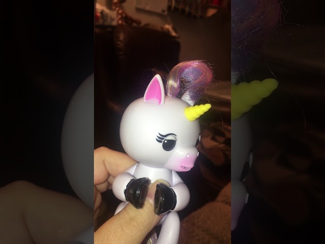 Fingerlings Where to Buy Unicorn Gigi Robot Monkey Toys