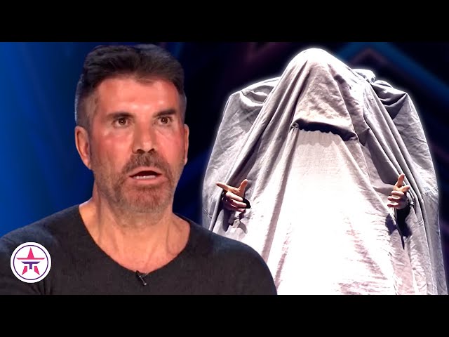 HOW DID HE DO THAT?! Magician DISAPPEARS Into Thin Air! | BGT 2023 class=