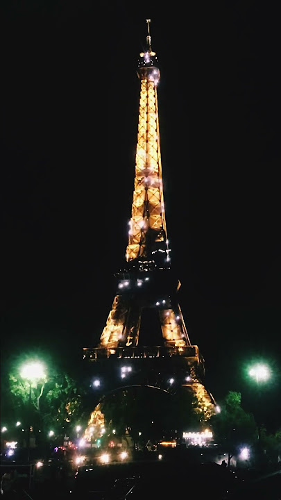 #Goodnight, #Paris. #eiffeltower Bonne nuit Paris. tour Eiffel #love #spring #smalltalk #topic