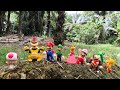 Super Mario bros: Princess peach|Mario|Luigi|Yoshi|Toad|Koopa troopa|goomba mario|Bowser|donkey king