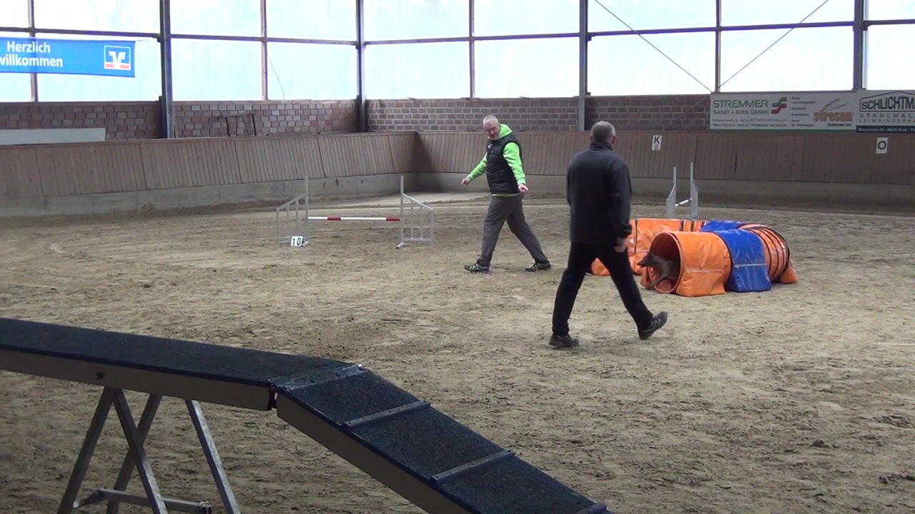 Snickers   Heek   25 3 2018   A Lauf