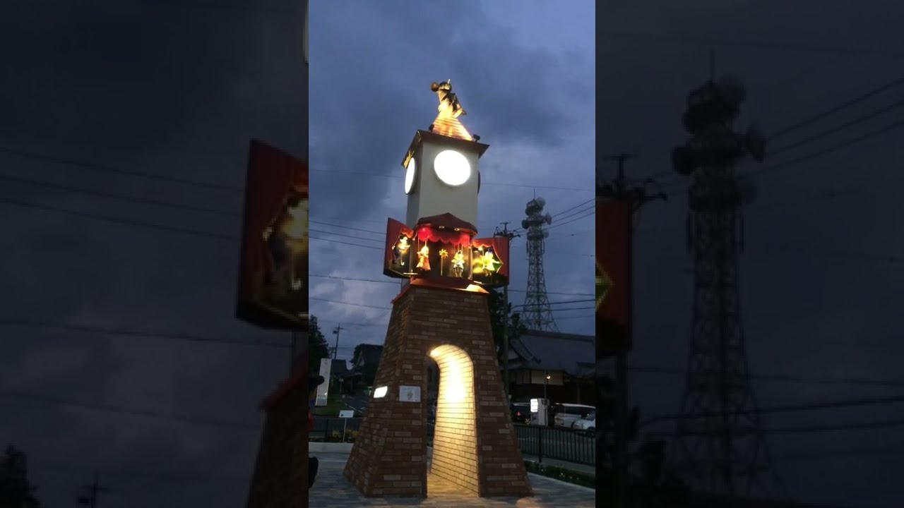 A clock tower with puppet show,every hour　人形とけい塔（南信州飯田）