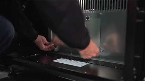 M Series Vending Machine Fridge Maintenance Cleaning