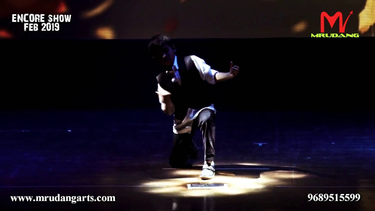 Chand mera dil, Dekha na hai re, Nakhrewali, Dilke Jarokhe mai | Mrudang Dance Academy