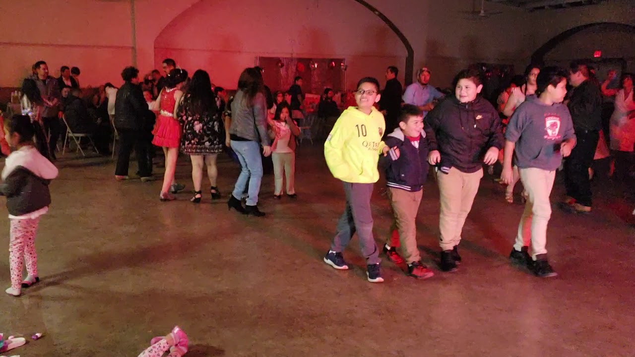 El Herradero ballroom de Alvarado tx , con Dj.Q & Dj.Mike Gonzalez 4/7