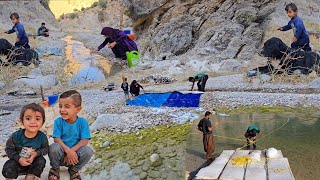Download Lagu *Colorful Life of Nomads: Daily Life by the Sea** MP3 Download Lagu *Colorful Life of Nomads: Daily Life by the Sea** MP3