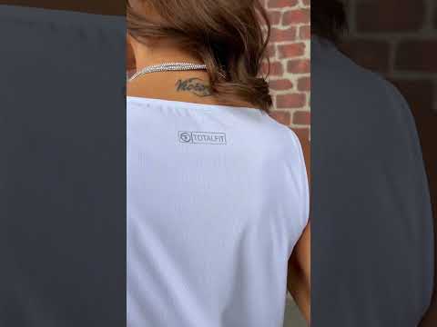 Комплект Loungewear "White Grace" — майка і шорти — відео товару