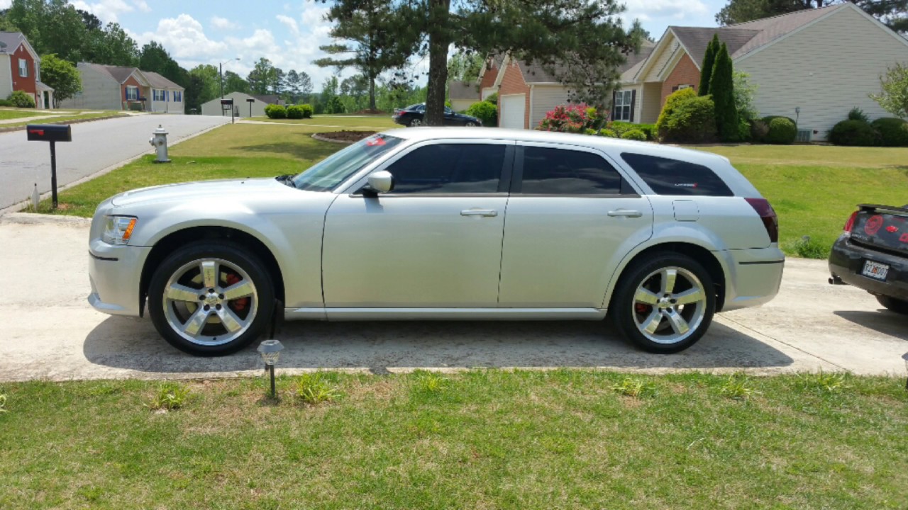 2008 Dodge Magnum SE