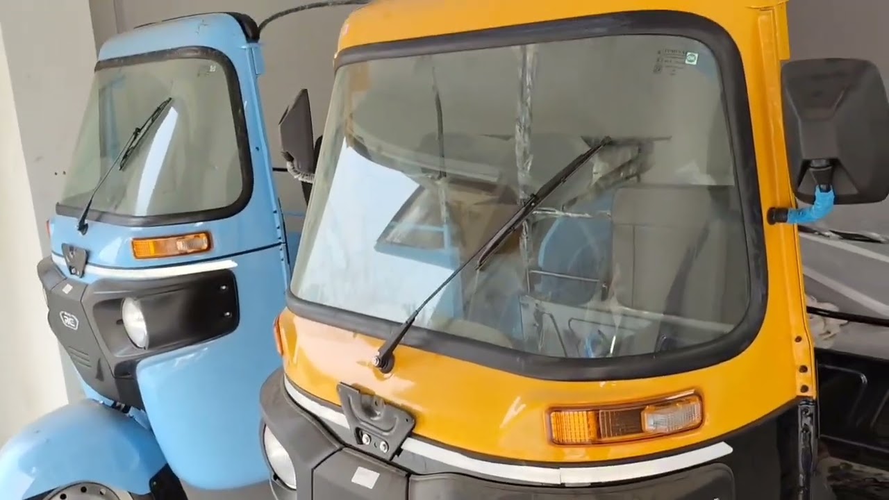 Bajaj auto showroom condition  Kalan lokkhipur Bajaj petrol auto 2025 model