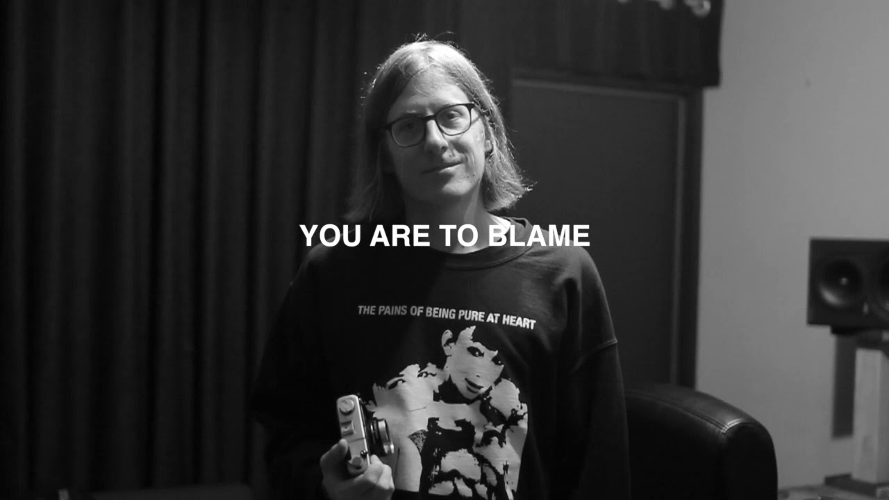 Blush Response – Weightless (Lyric Video) auf YouTube ansehen Blush Response – Weightless (Lyric Video) auf YouTube ansehen