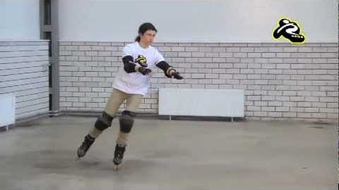 Le croisé en avant (forward crossover) - apprendre le roller en ligne (rollinline.com)