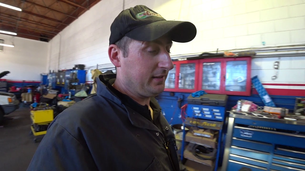 Мерседес w212 проблемы с зарядкой, сажает батарею   Автосервис в США