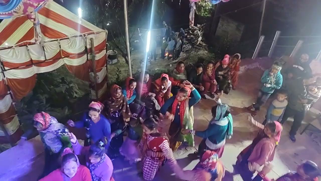 Jo maja gav ki sadiyon me h wo kahi nhi h