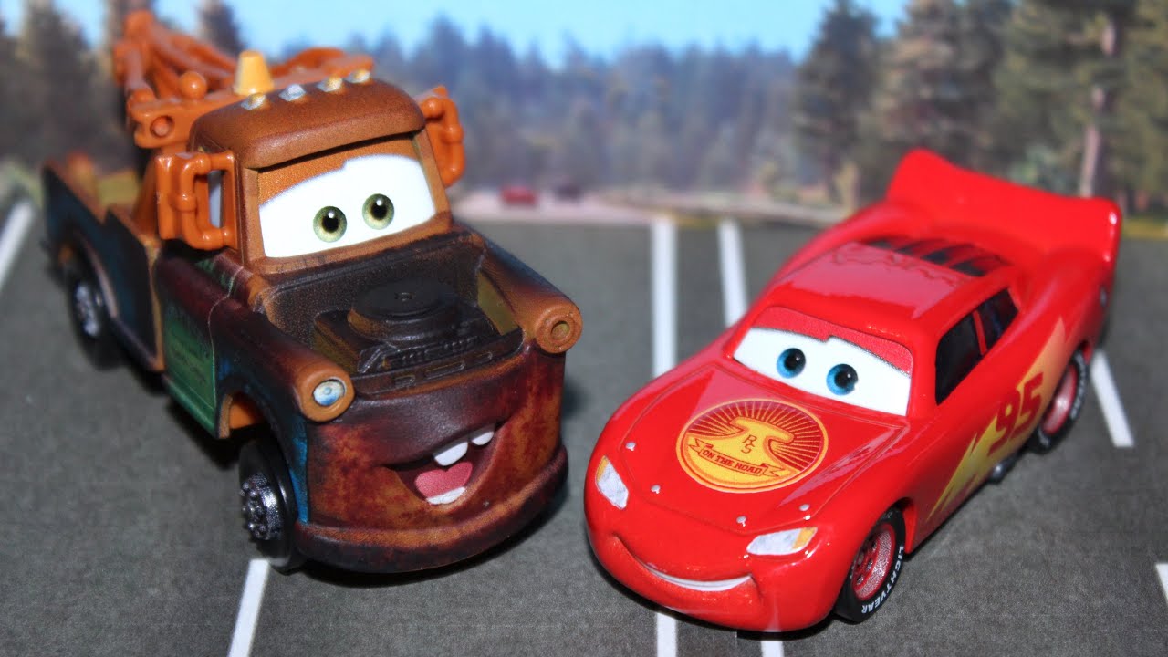 Mattel Disney Cars on the Road Trip Lightning McQueen & Mater New