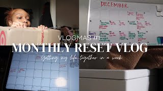 MONTHLY RESET VLOG| content planning, calendar change, target &amp; Black Friday haul | VLOGMAS ep. 1