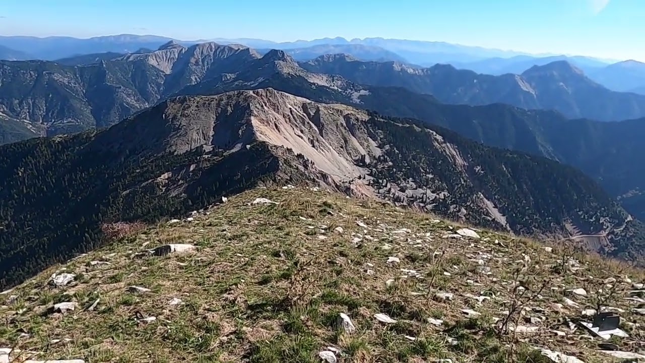 Ανάβαση στην κορυφή Τριανταφυλλιά στα 1817 μέτρα στο Παναιτωλικό Όρος.