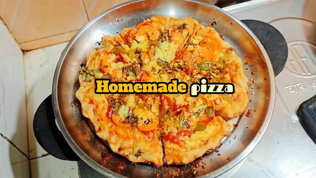 হোমমেড পিজ্জা | সহজ উপকরণে ঘরেই বানানো চিজি ও মজাদার পিজ্জা |