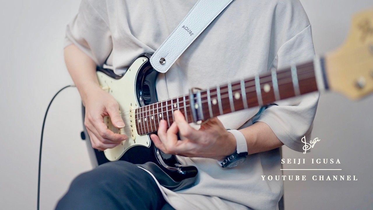 I played various things on a reverse Stratocaster.