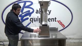 BEcom Dry Bread Crumb Machine BE-DBCM-40, Running