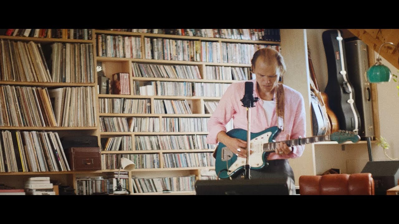 Christian Kjellvander - Curtain Maker (solo live version) auf YouTube ansehen Christian Kjellvander - Curtain Maker (solo live version) auf YouTube ansehen