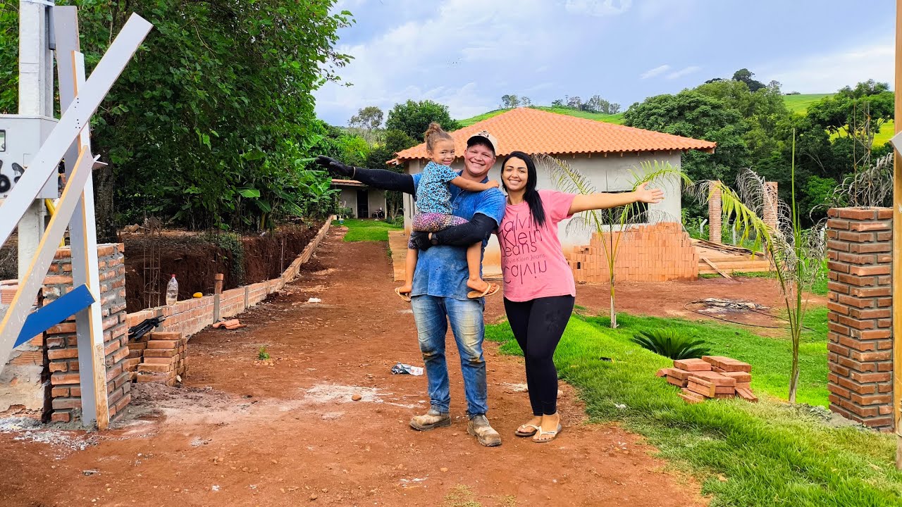 FAZENDO NOSSOS PILARES DE TIJOLINHOS À VISTA PELA PRIMEIRA VEZ/ CHÁCARA EM CONSTRUÇÃO