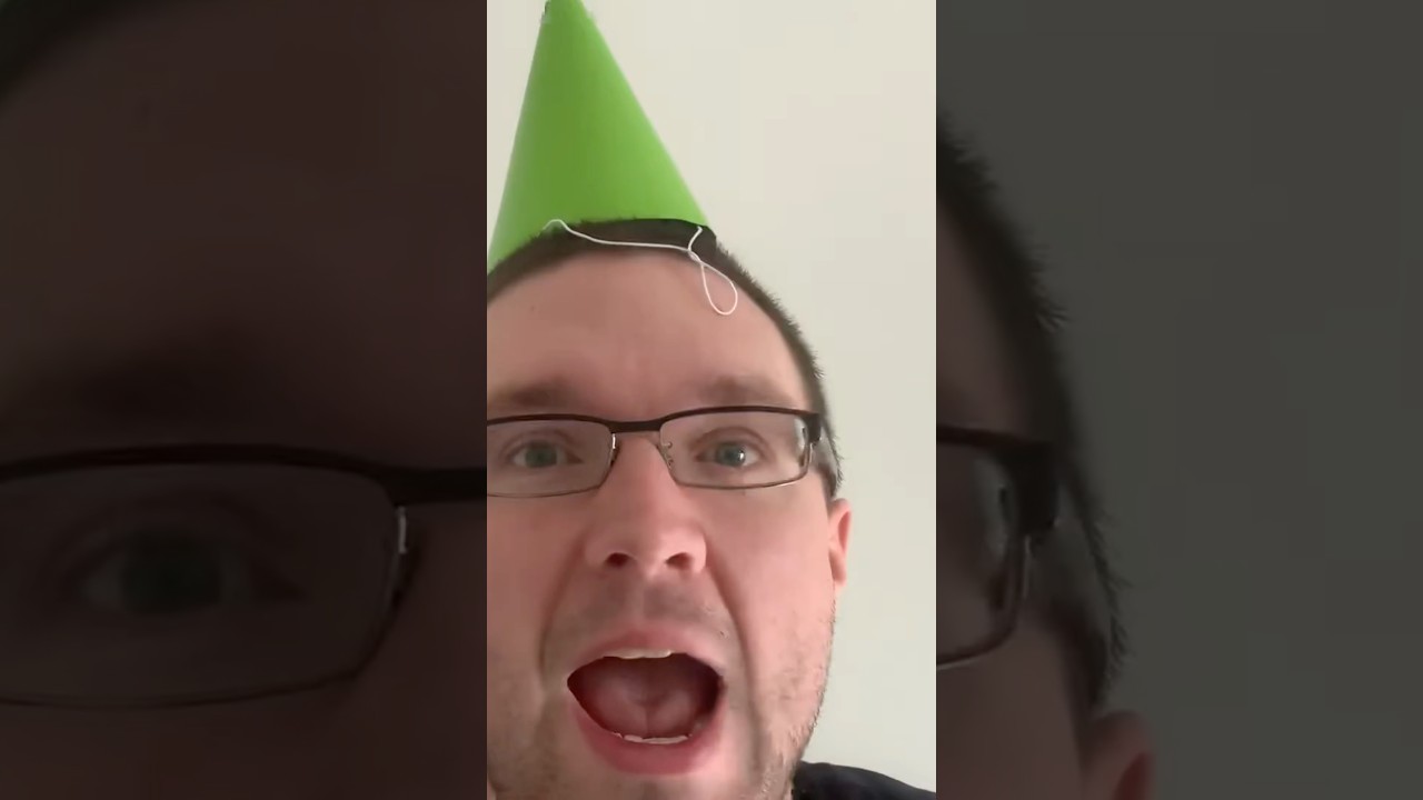 Эта зелёная шляпа даёт вам неограниченное количество пиццы.