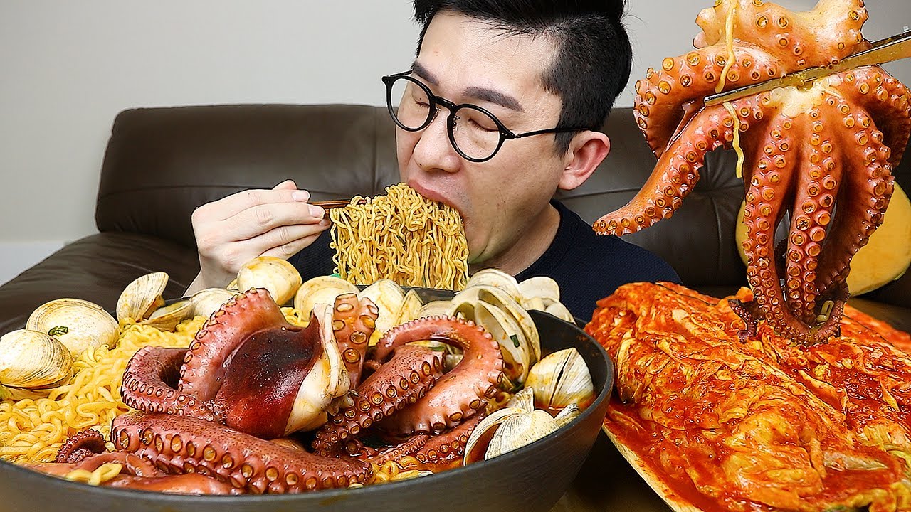 ASMR MUKBANGㅣInstant noodles with octopus🐙ㅣEATING SHOW