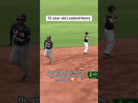 He did that 😯🔥 (via wbsc/TT)