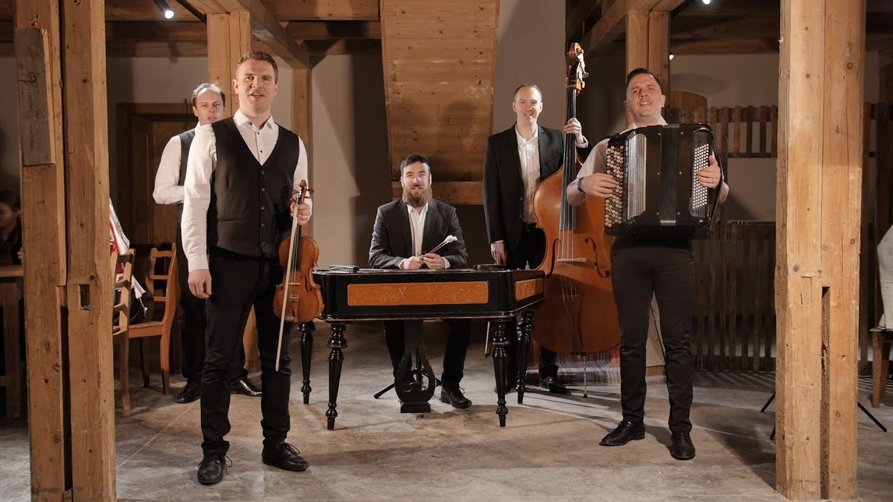 Ľudová hudba Verbunk - Ovečki na roľi, Ked ja sebe zhuri dolu zajdzem