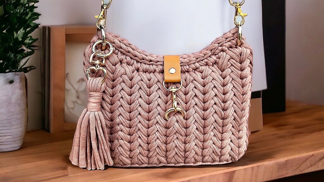 Bolsa de Crochê Com Fio de Malha - Ponto Espinha de Peixe - Ideal Para Vender ou Presentear