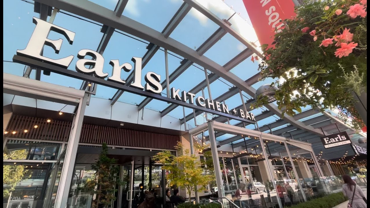 Earls Kitchen+Bar ｜Station Square｜Burnaby Metrotown - YouTube