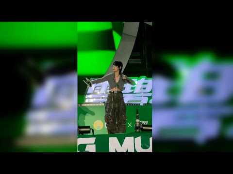 【直拍】周笔畅《愚公移山》《疯》《隔墙花》｜粉丝被喷水给周老师乐到忘词了