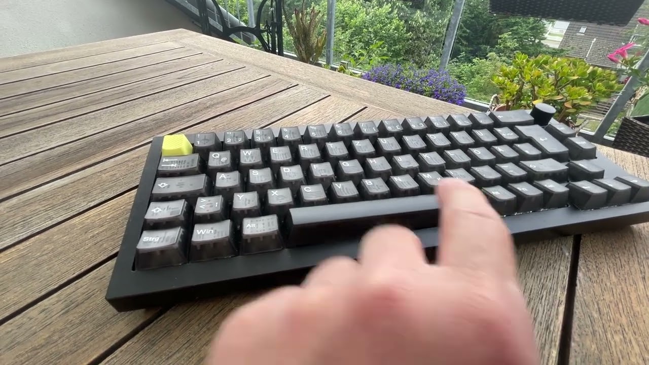 Keychron Q2 ISO + Tai-Hao Smoky Quartz