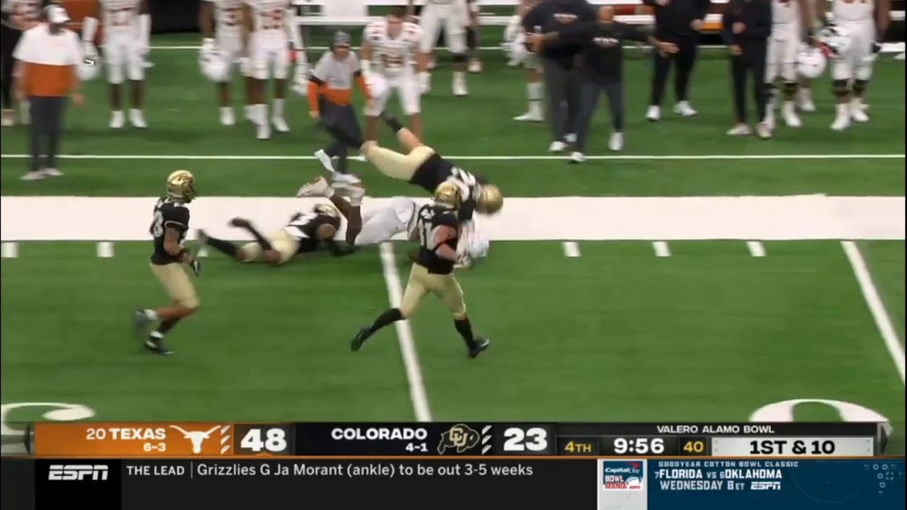 Card Amazingly Pitches The Ball While Falling To The Ground Texas Vs Colorado Alamo Bowl 2020