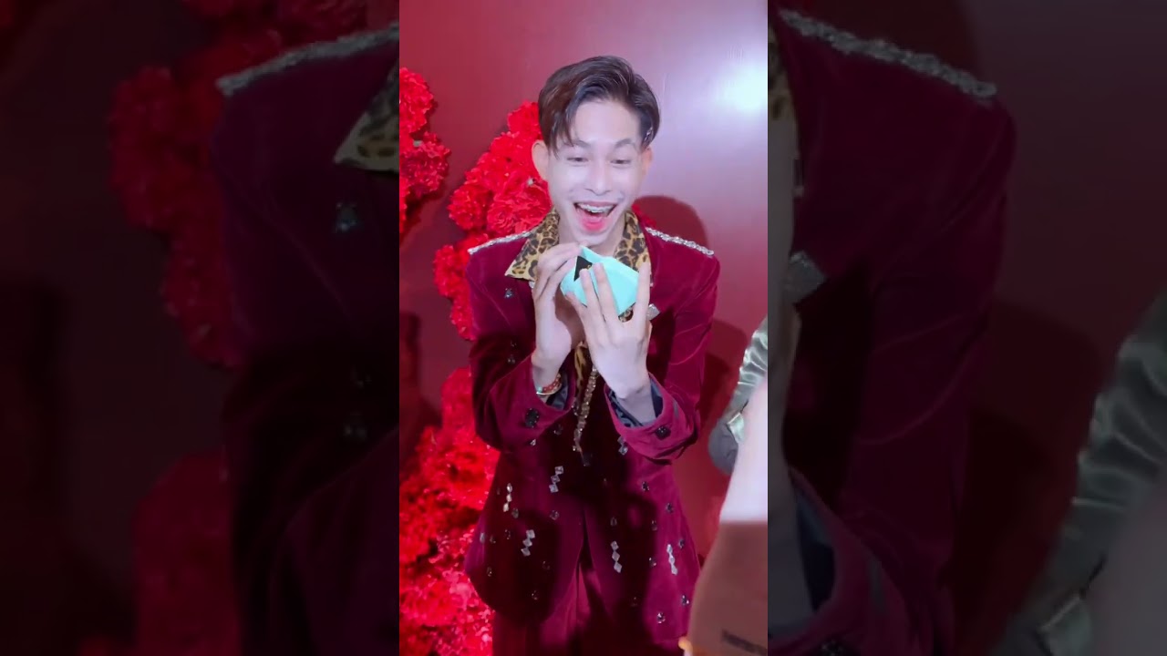 ចែយៀកទៅខួបកំណេីតម៉េងគា😌