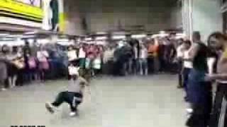 Break Dance Fail (parenting fail)