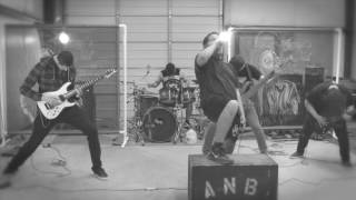 Amys Not Breathing - Falling Down (Live and Amplified)