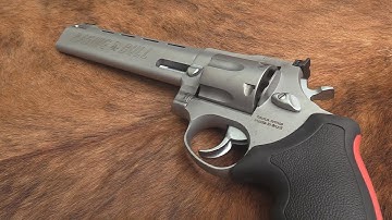 Cover Image for Taurus Raging Bull  .44 Magnum
