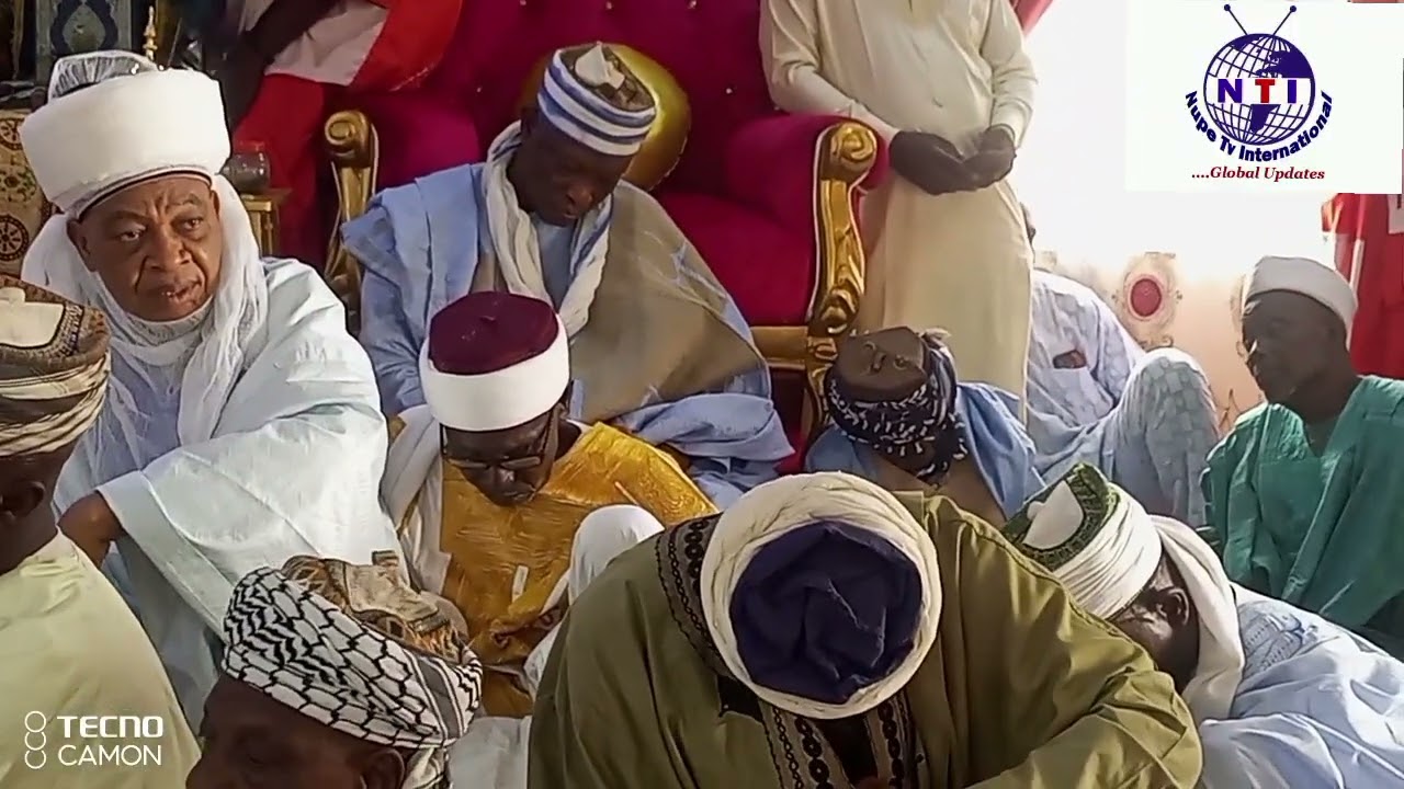 His Royal Highness Alhaji Dr Yahaya Abubakar (cfr) Estu Nupe Interaction discussion with council 