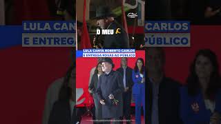 Information Lula sings Roberto Carlos and hands out roses to the audience News