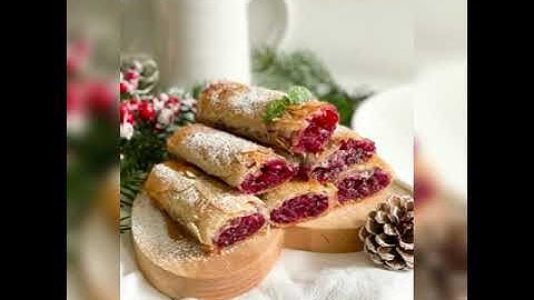 Pita sa višnjama🍒(posno)  Brza i preukusna pita     zapratite Instagram profil @sugar_mama_m