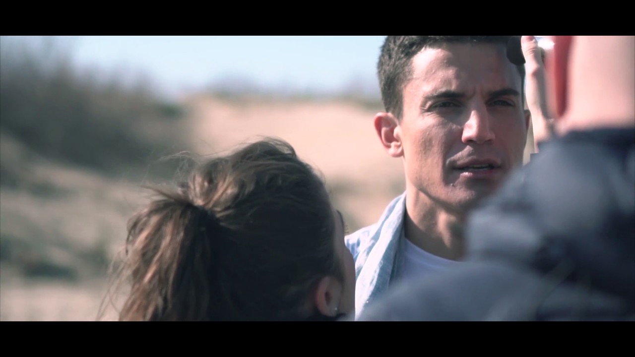 Álex González para Emidio Tucci premium outlet