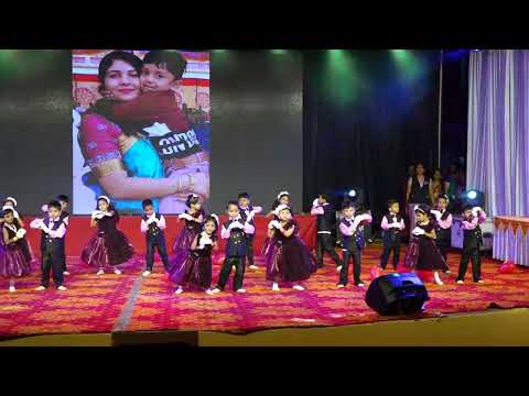 lkg students dance on annual day ...sirsi lions school ...amma i love ...